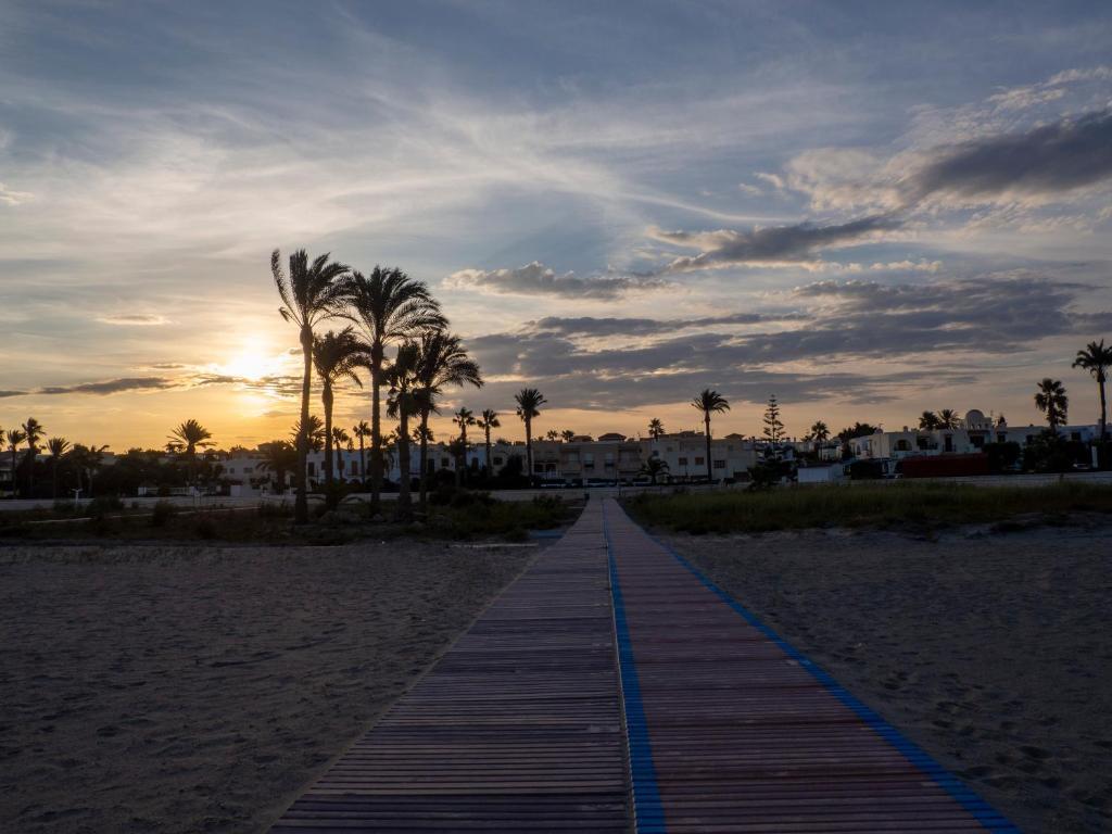 Jardin Privado # Netflix # Playa A 8Min # Wifi # Familia # Apartamento Vera Eksteriør billede